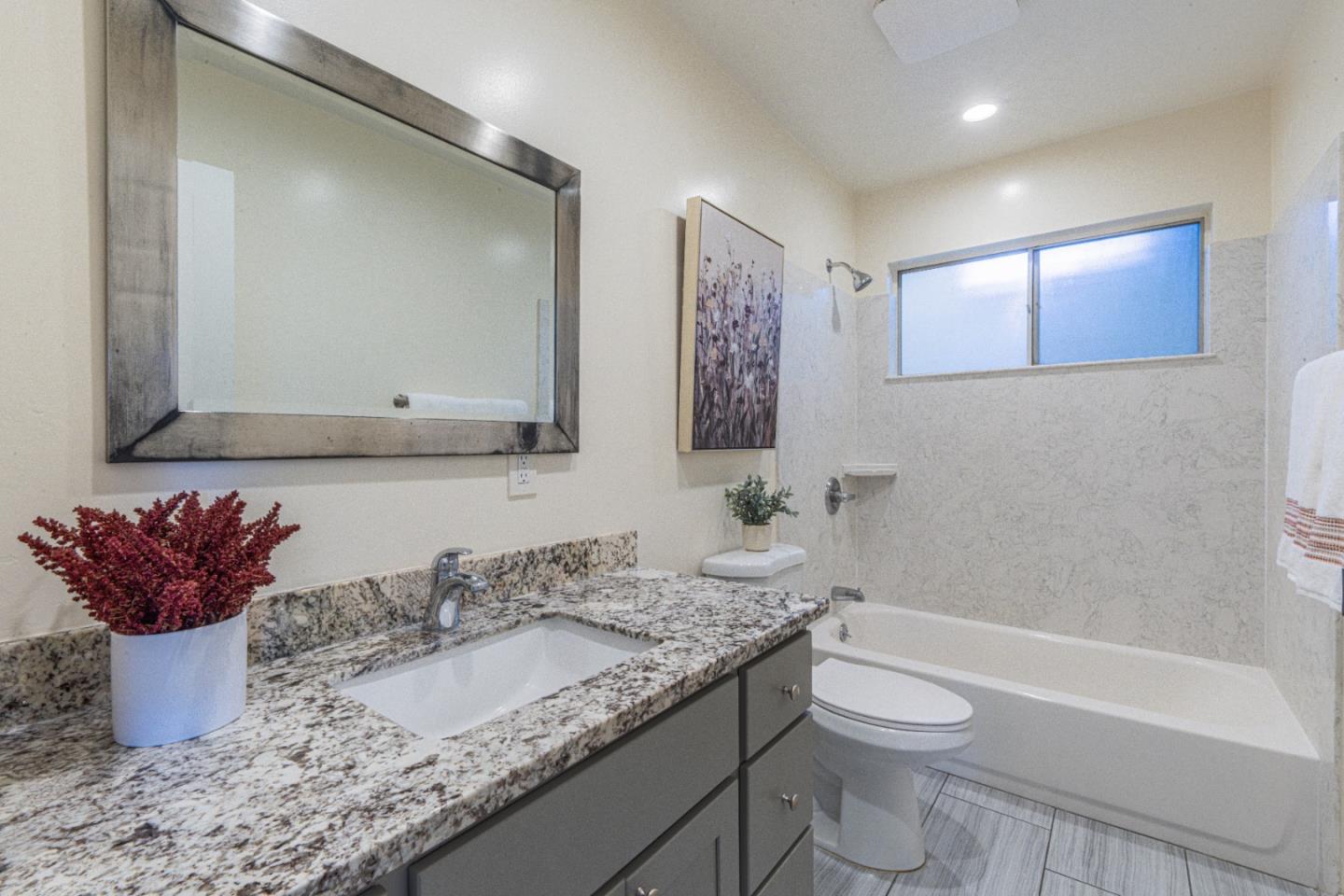 Detail Gallery Image 24 of 37 For 43 Saint Brendan Way, Salinas,  CA 93906 - 3 Beds | 2 Baths