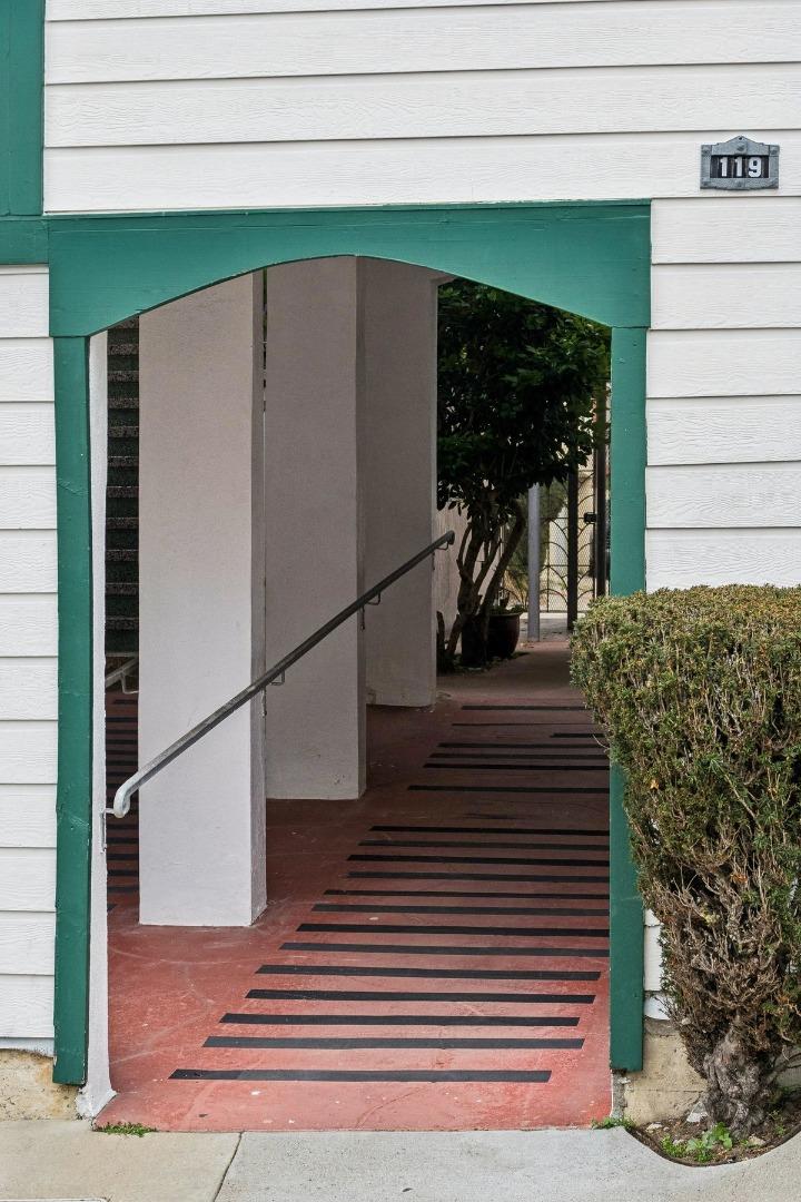 Detail Gallery Image 2 of 49 For 119 E Moltke St, Daly City,  CA 94014 - – Beds | – Baths