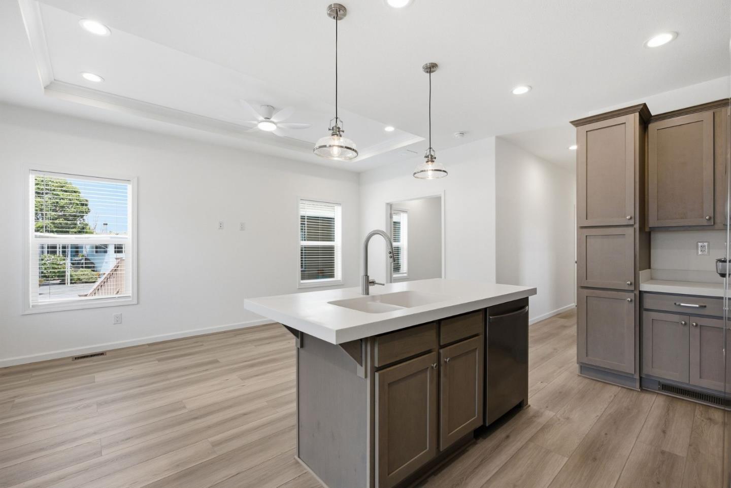 Detail Gallery Image 12 of 39 For 1555 Merrill St #129,  Santa Cruz,  CA 95062 - 2 Beds | 2 Baths