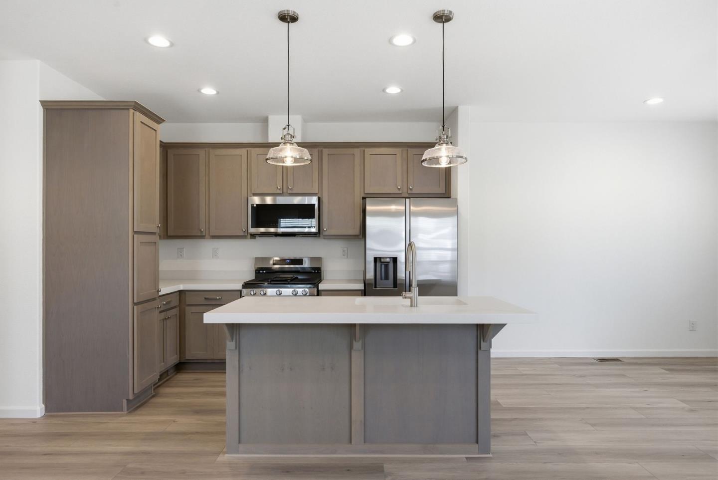 Detail Gallery Image 14 of 39 For 1555 Merrill St #129,  Santa Cruz,  CA 95062 - 2 Beds | 2 Baths