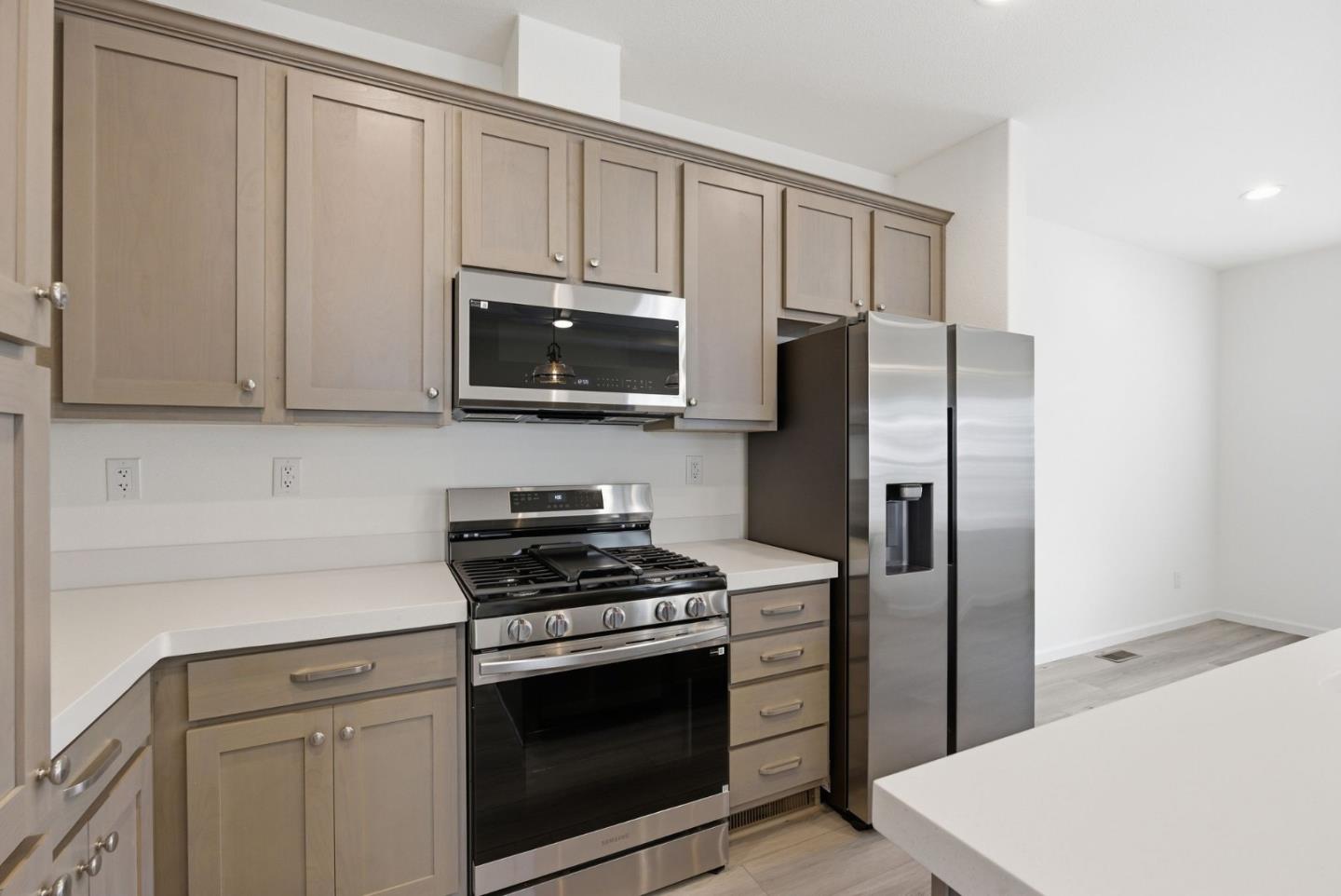 Detail Gallery Image 18 of 39 For 1555 Merrill St #129,  Santa Cruz,  CA 95062 - 2 Beds | 2 Baths