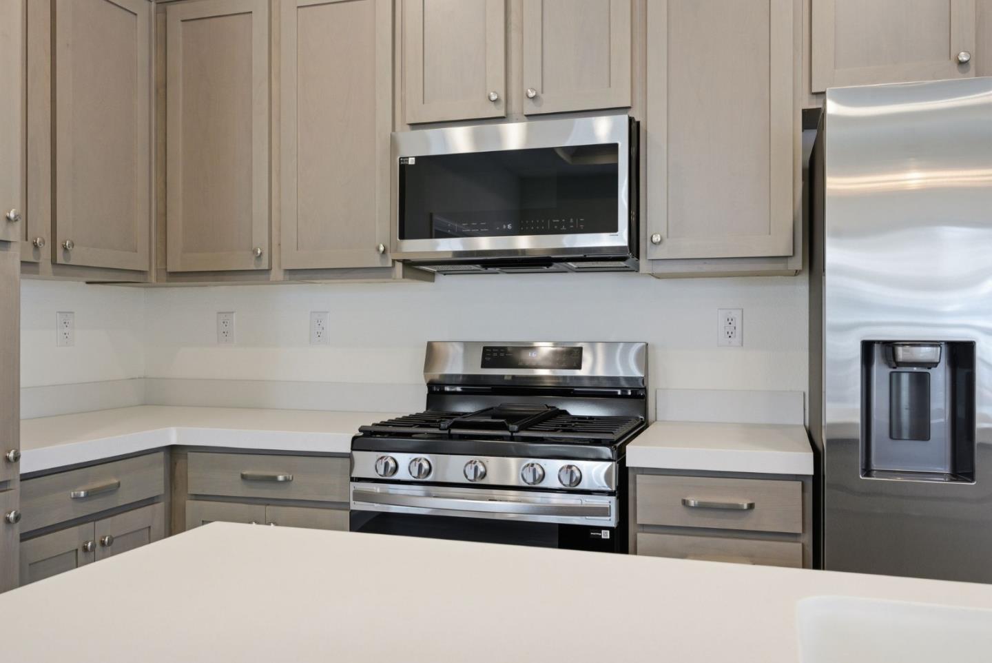 Detail Gallery Image 19 of 39 For 1555 Merrill St #129,  Santa Cruz,  CA 95062 - 2 Beds | 2 Baths