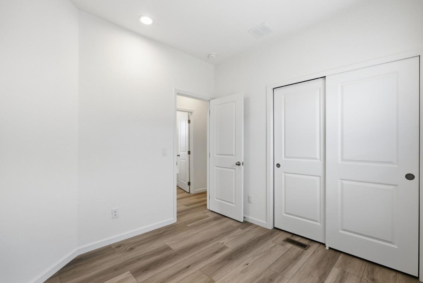 Detail Gallery Image 28 of 39 For 1555 Merrill St #129,  Santa Cruz,  CA 95062 - 2 Beds | 2 Baths