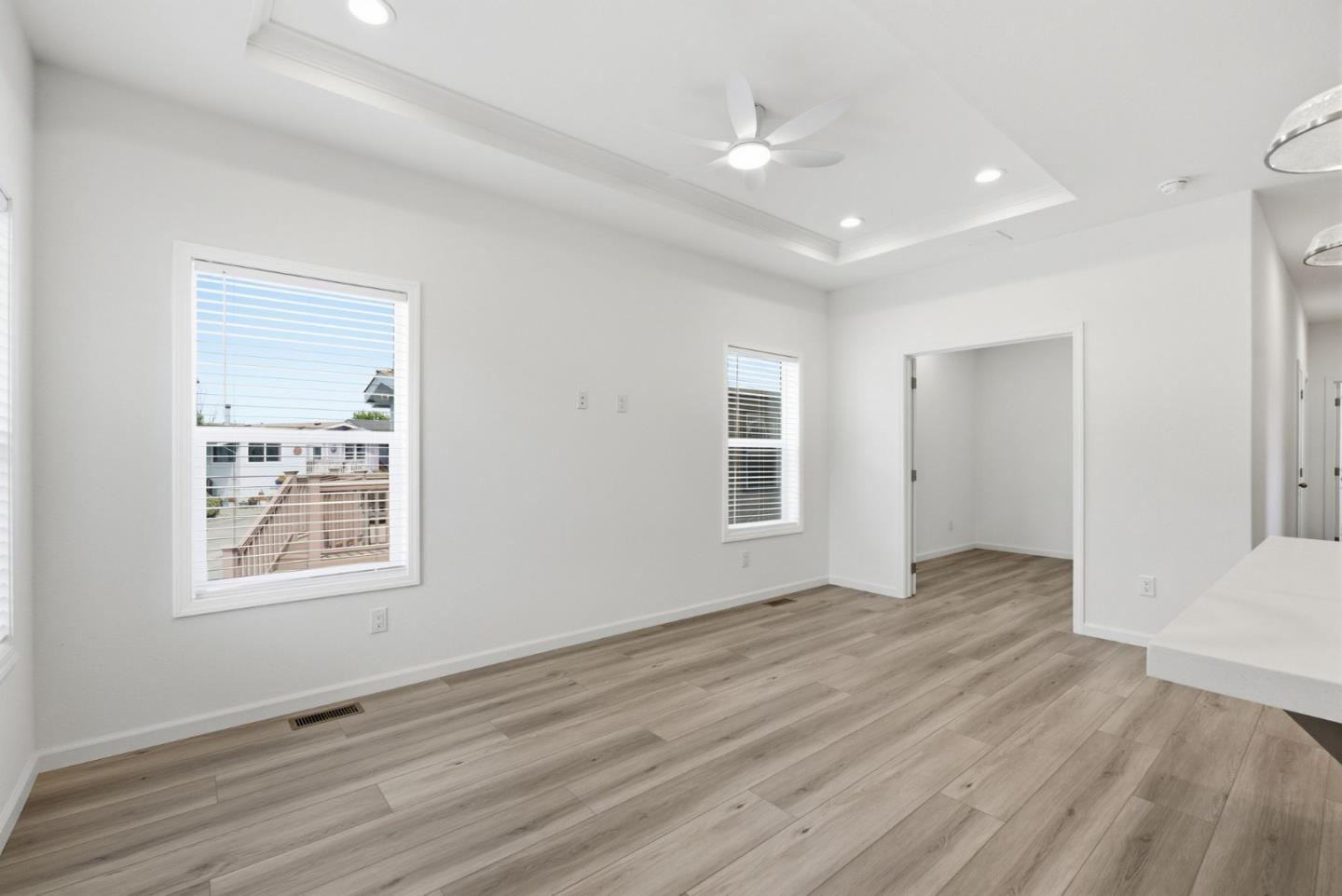 Detail Gallery Image 6 of 39 For 1555 Merrill St #129,  Santa Cruz,  CA 95062 - 2 Beds | 2 Baths