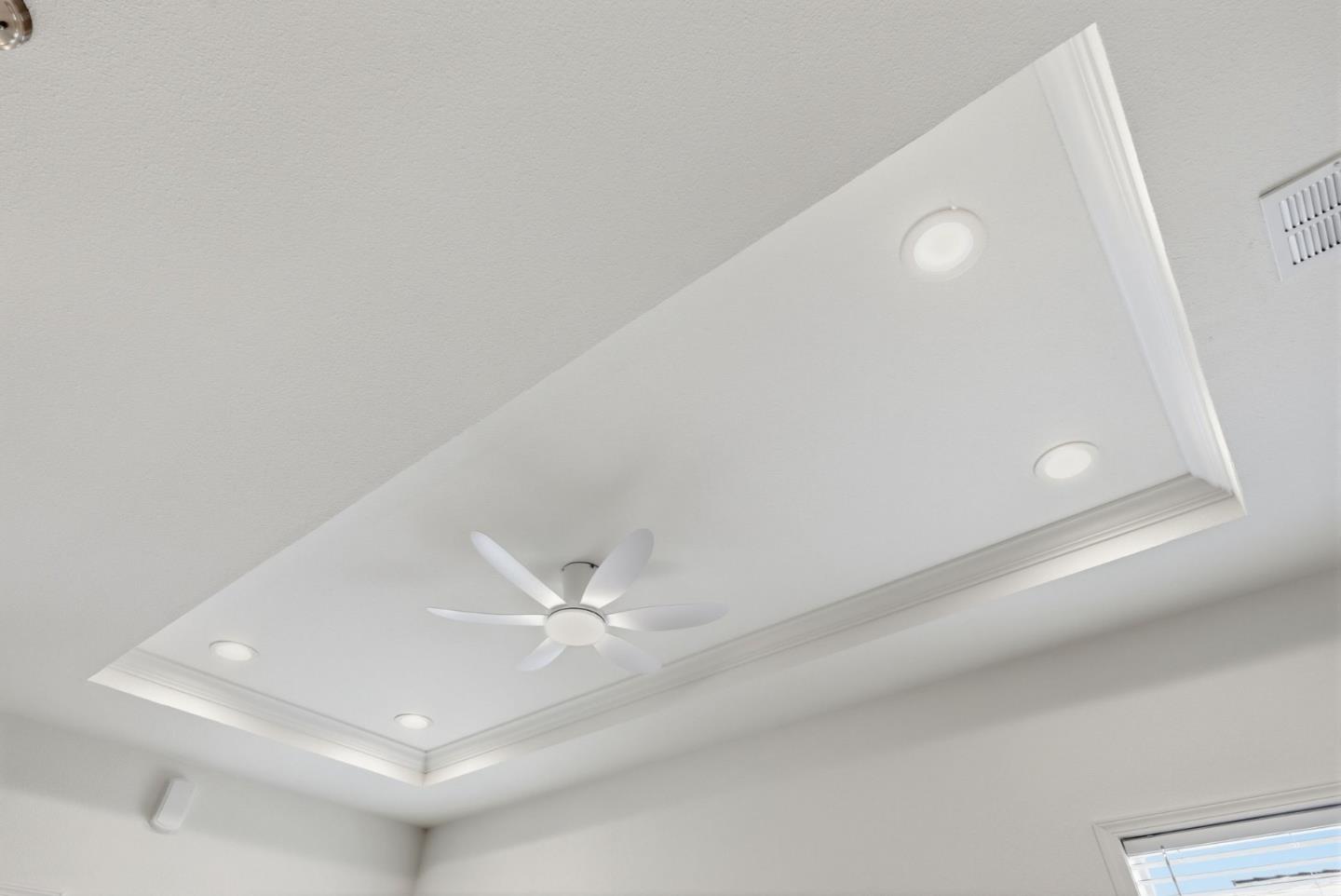 Detail Gallery Image 7 of 39 For 1555 Merrill St #129,  Santa Cruz,  CA 95062 - 2 Beds | 2 Baths