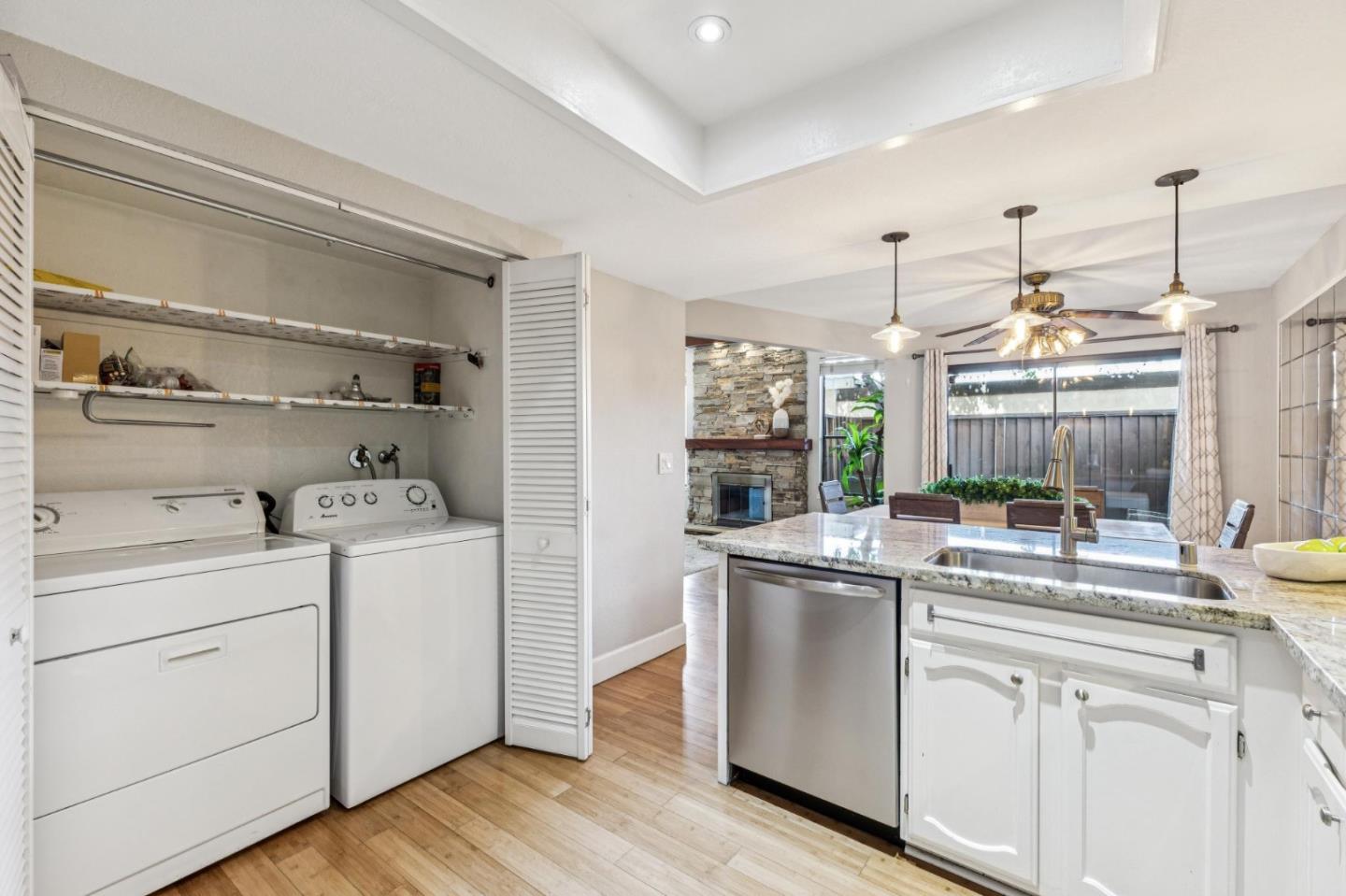 Detail Gallery Image 8 of 20 For 5319 Port Sailwood Dr, Newark,  CA 94560 - 3 Beds | 2/1 Baths