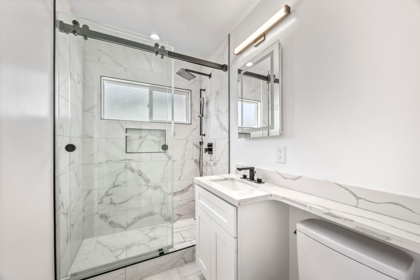 Detail Gallery Image 17 of 30 For 285 Kelton Dr, Salinas,  CA 93906 - 3 Beds | 1/1 Baths