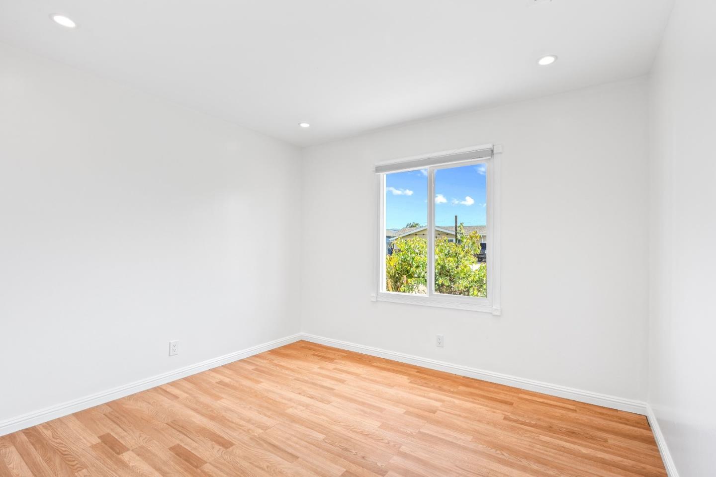 Detail Gallery Image 22 of 30 For 285 Kelton Dr, Salinas,  CA 93906 - 3 Beds | 1/1 Baths