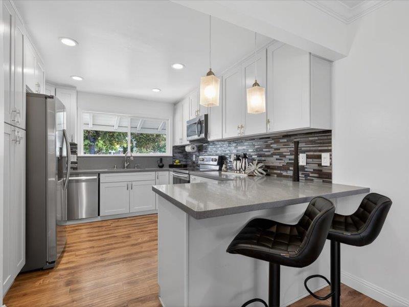 Detail Gallery Image 12 of 28 For 1423 Santa Fe Dr, San Jose,  CA 95118 - 4 Beds | 2 Baths