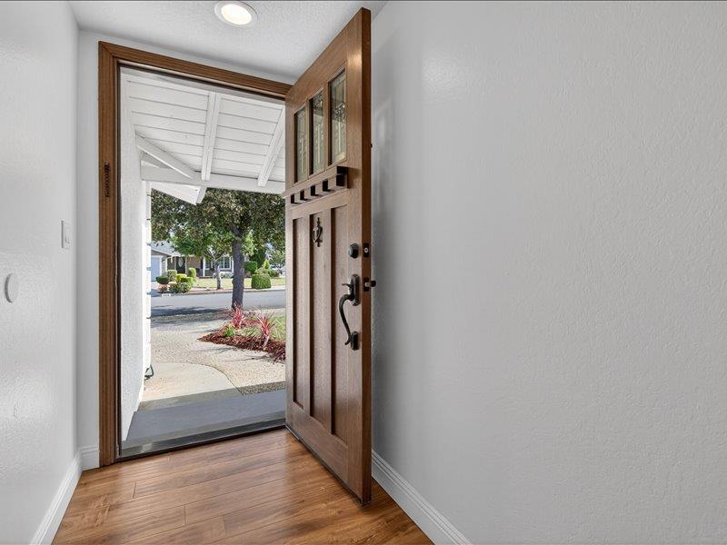 Detail Gallery Image 6 of 28 For 1423 Santa Fe Dr, San Jose,  CA 95118 - 4 Beds | 2 Baths