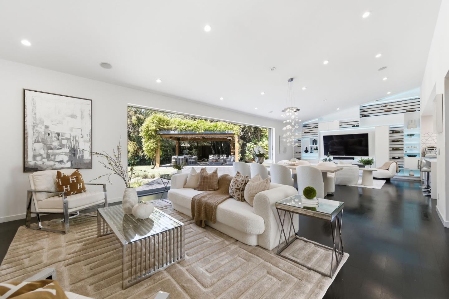 Detail Gallery Image 10 of 60 For 440 Hale St, Palo Alto,  CA 94301 - 4 Beds | 3 Baths