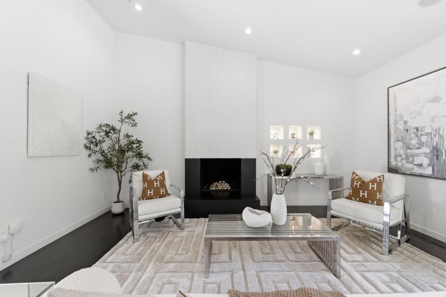 Detail Gallery Image 11 of 60 For 440 Hale St, Palo Alto,  CA 94301 - 4 Beds | 3 Baths