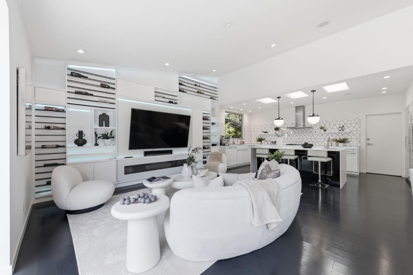 Detail Gallery Image 18 of 60 For 440 Hale St, Palo Alto,  CA 94301 - 4 Beds | 3 Baths