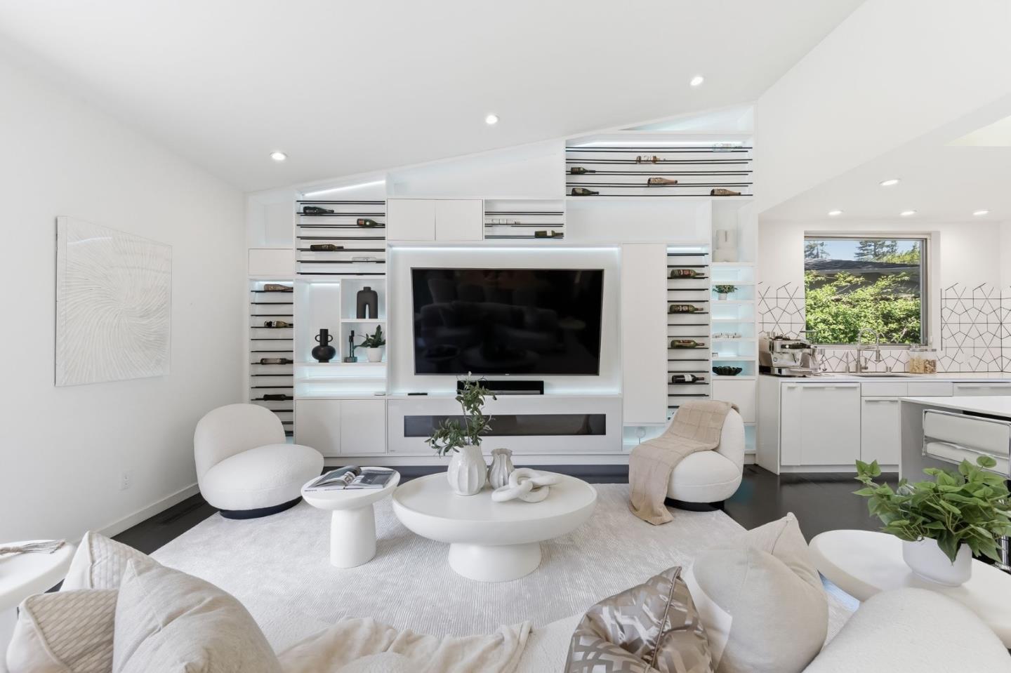 Detail Gallery Image 20 of 60 For 440 Hale St, Palo Alto,  CA 94301 - 4 Beds | 3 Baths