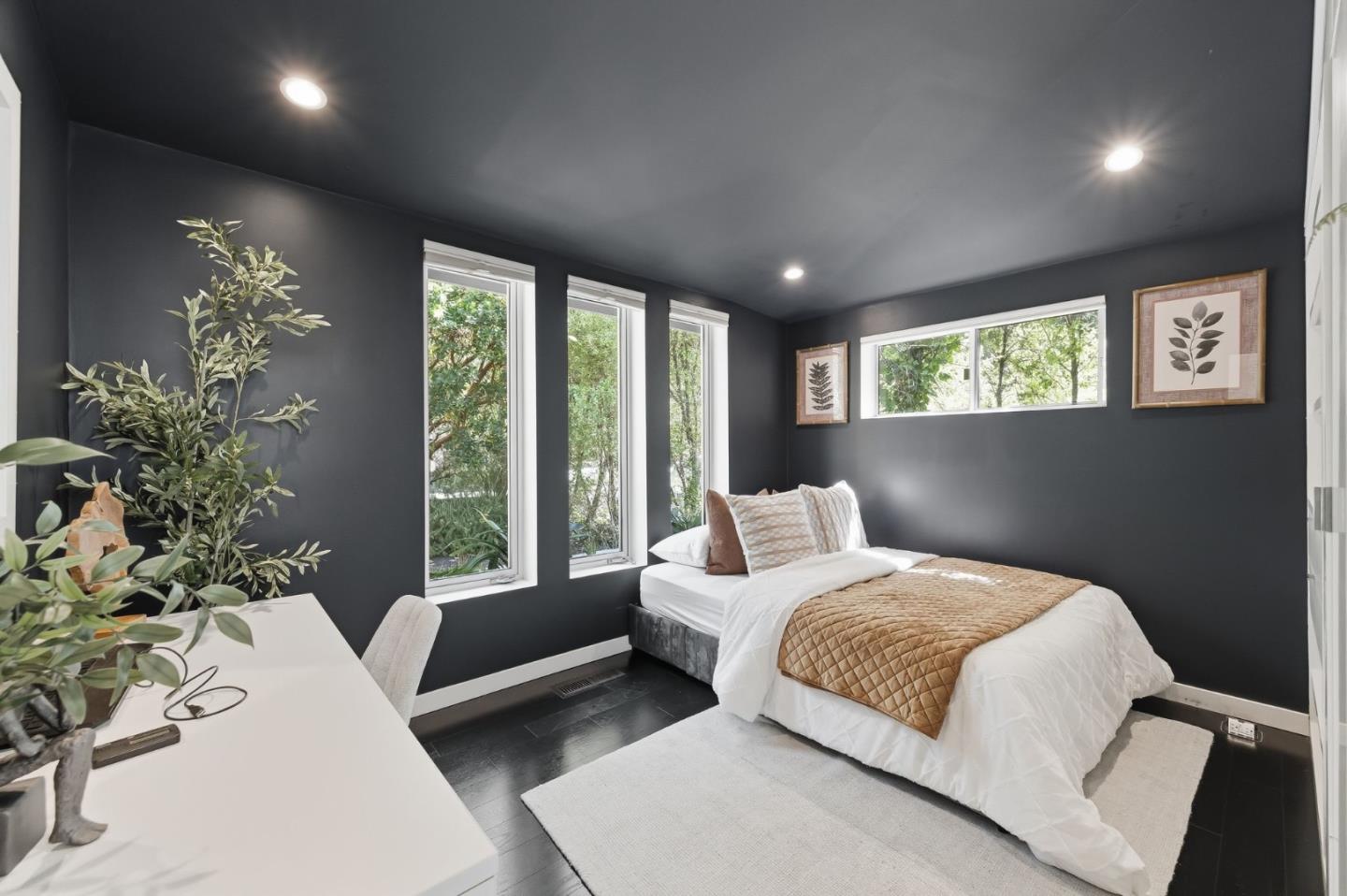 Detail Gallery Image 34 of 60 For 440 Hale St, Palo Alto,  CA 94301 - 4 Beds | 3 Baths