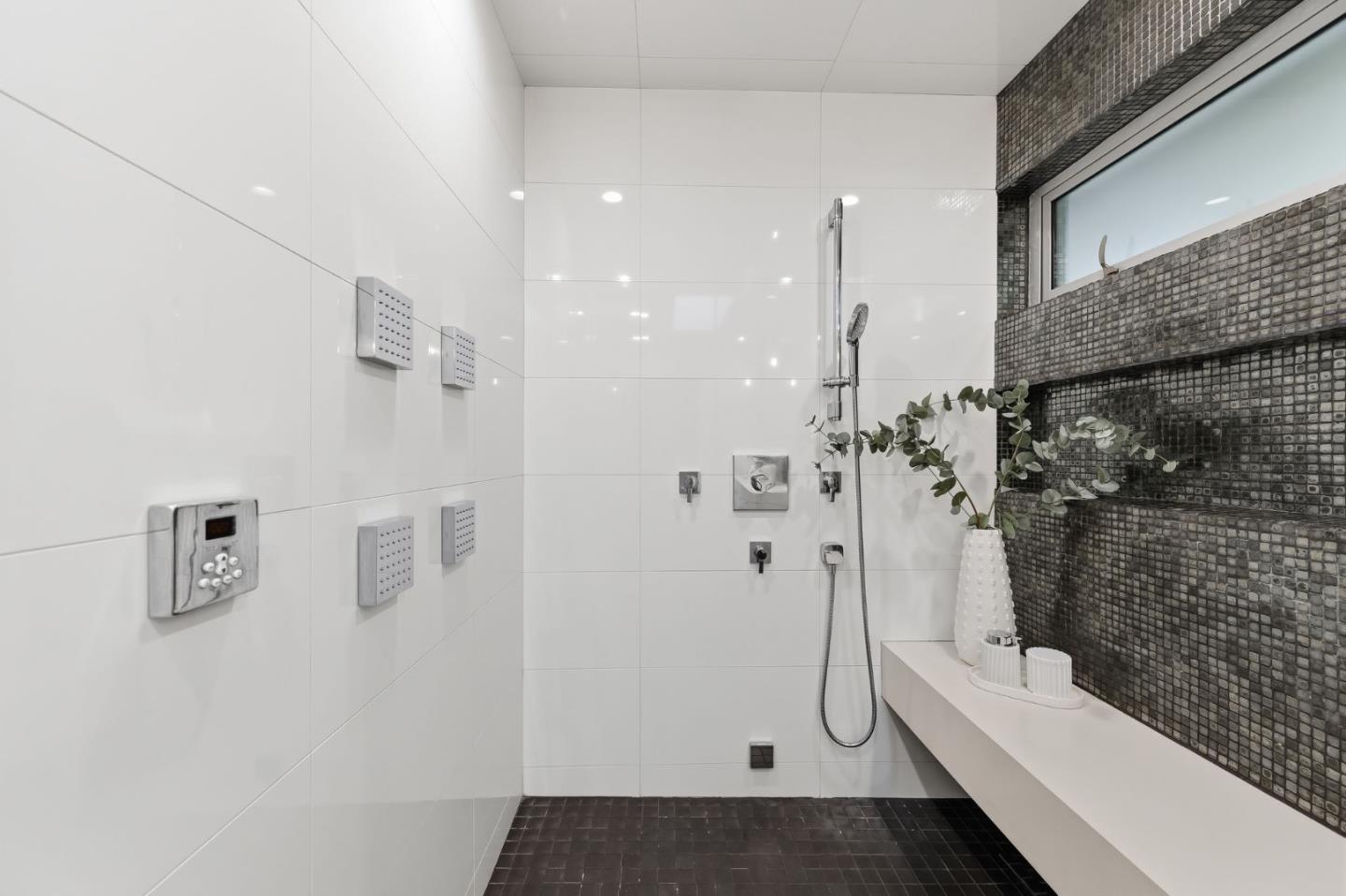 Detail Gallery Image 45 of 60 For 440 Hale St, Palo Alto,  CA 94301 - 4 Beds | 3 Baths