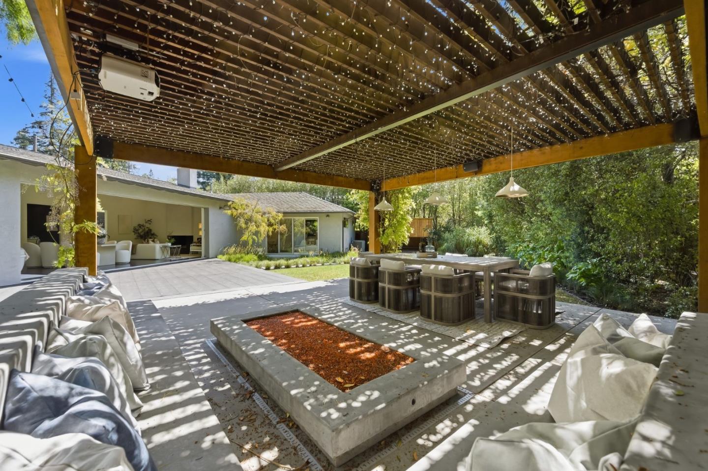 Detail Gallery Image 59 of 60 For 440 Hale St, Palo Alto,  CA 94301 - 4 Beds | 3 Baths