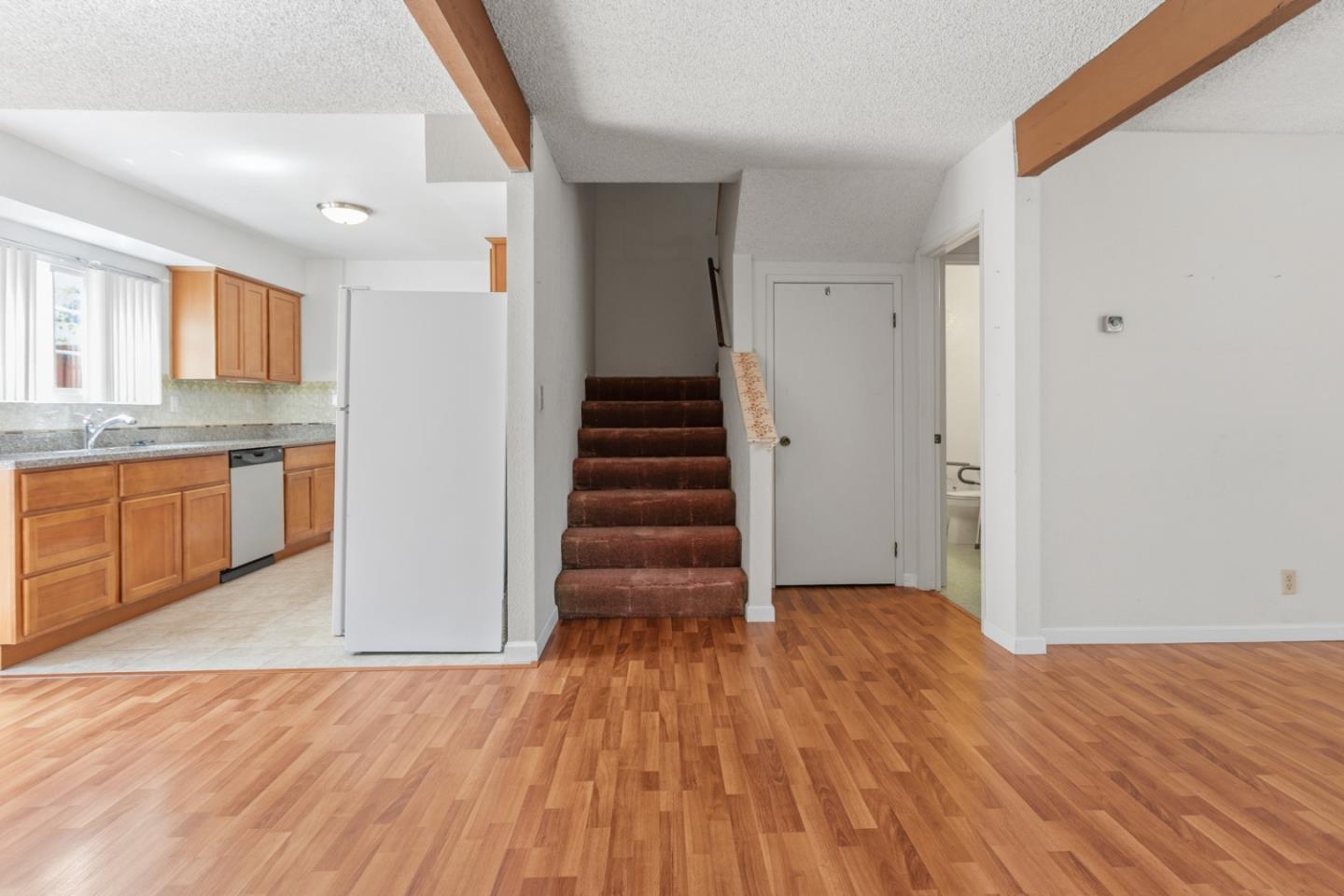 Detail Gallery Image 16 of 22 For 940 B St, Union City,  CA 94587 - 4 Beds | 1/1 Baths