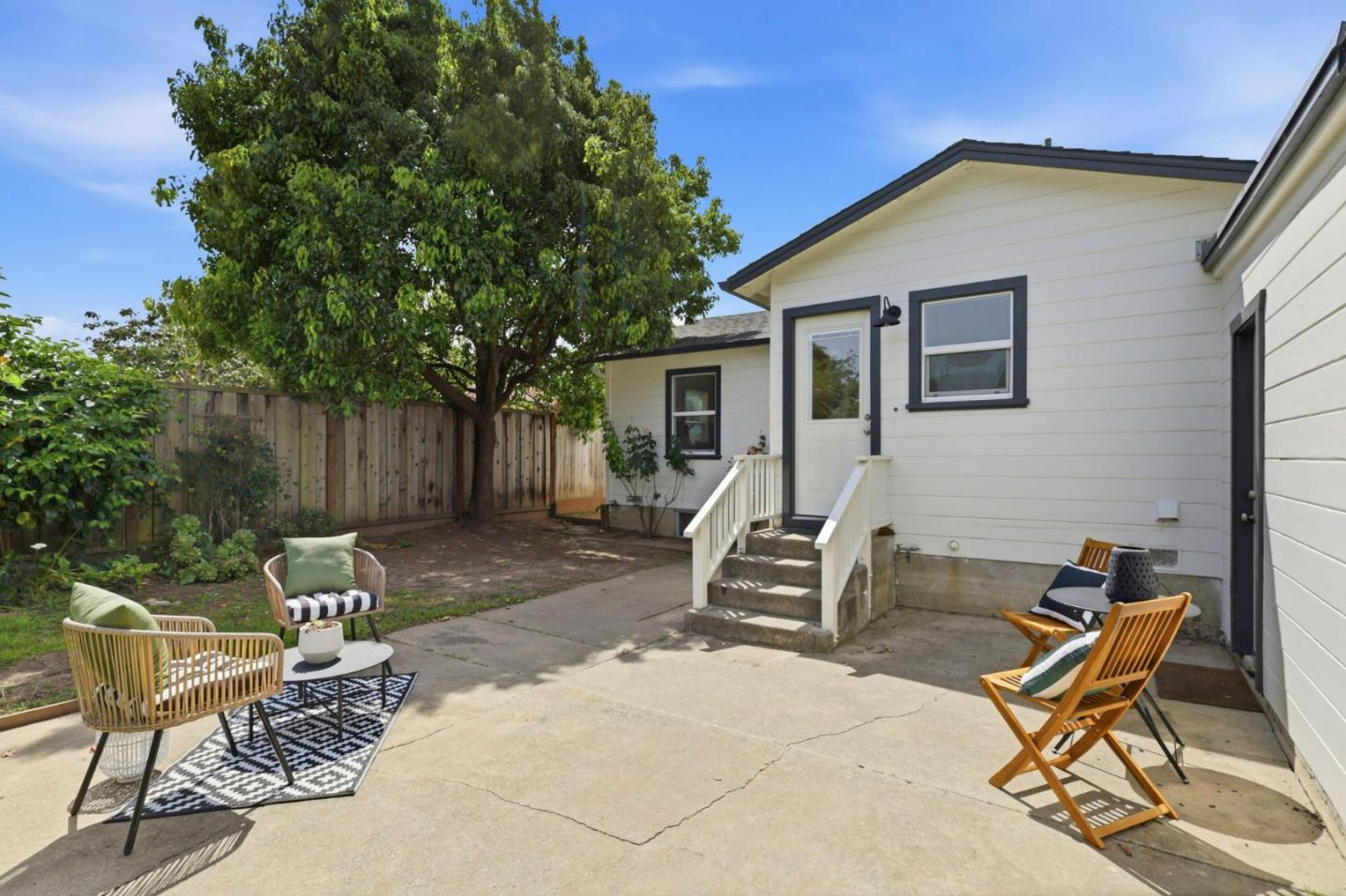 Detail Gallery Image 23 of 40 For 212 Darwin St, Santa Cruz,  CA 95062 - 2 Beds | 1 Baths