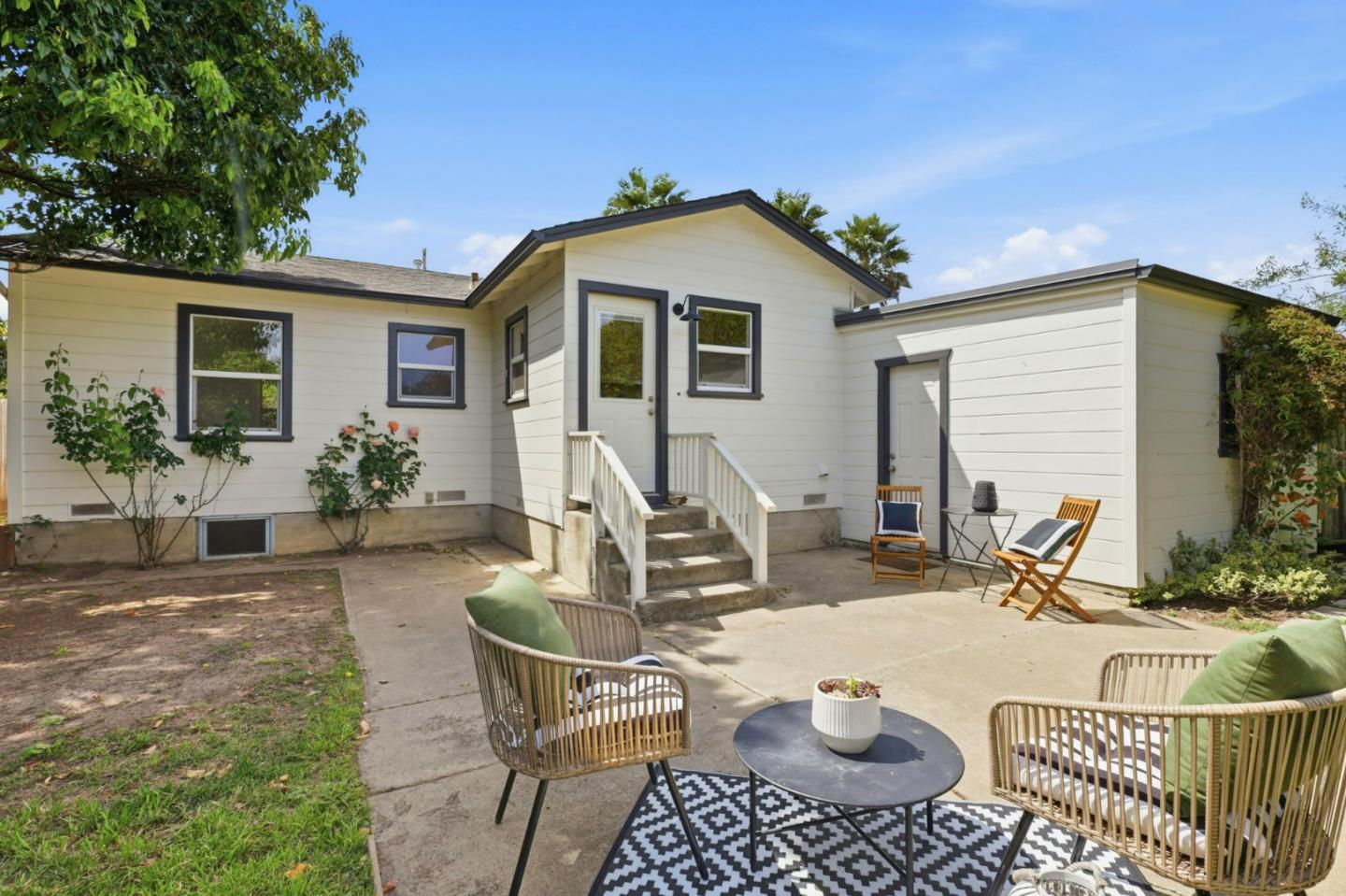 Detail Gallery Image 24 of 40 For 212 Darwin St, Santa Cruz,  CA 95062 - 2 Beds | 1 Baths