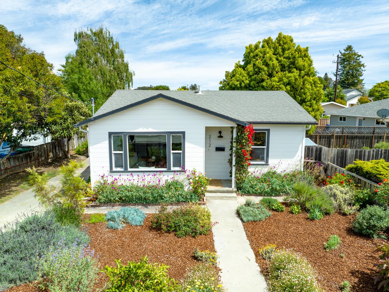Detail Gallery Image 40 of 40 For 212 Darwin St, Santa Cruz,  CA 95062 - 2 Beds | 1 Baths