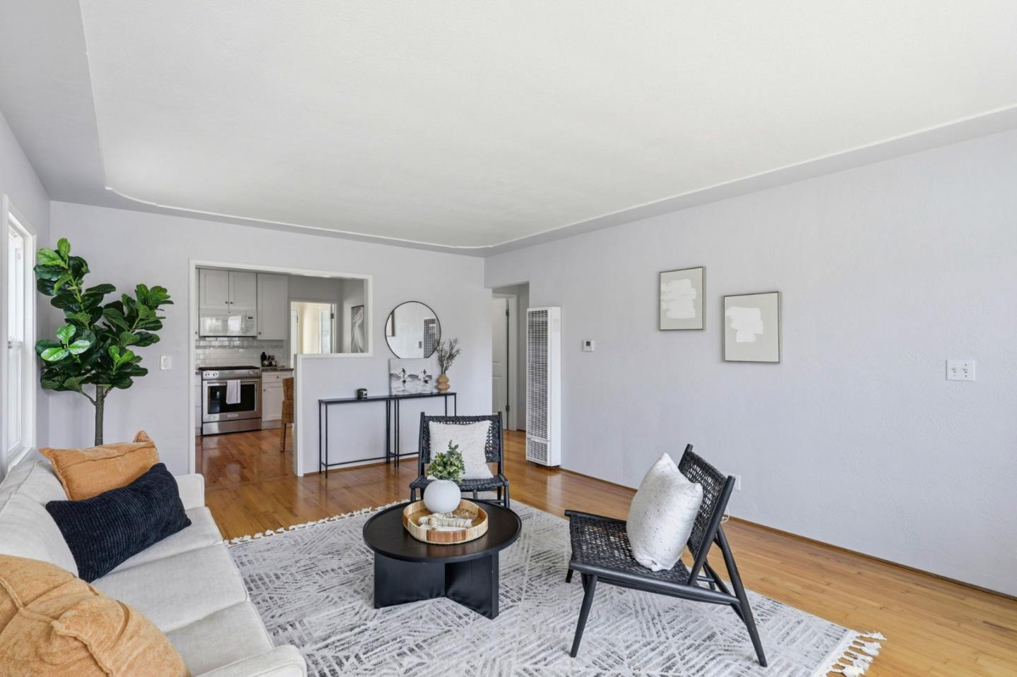 Detail Gallery Image 6 of 40 For 212 Darwin St, Santa Cruz,  CA 95062 - 2 Beds | 1 Baths