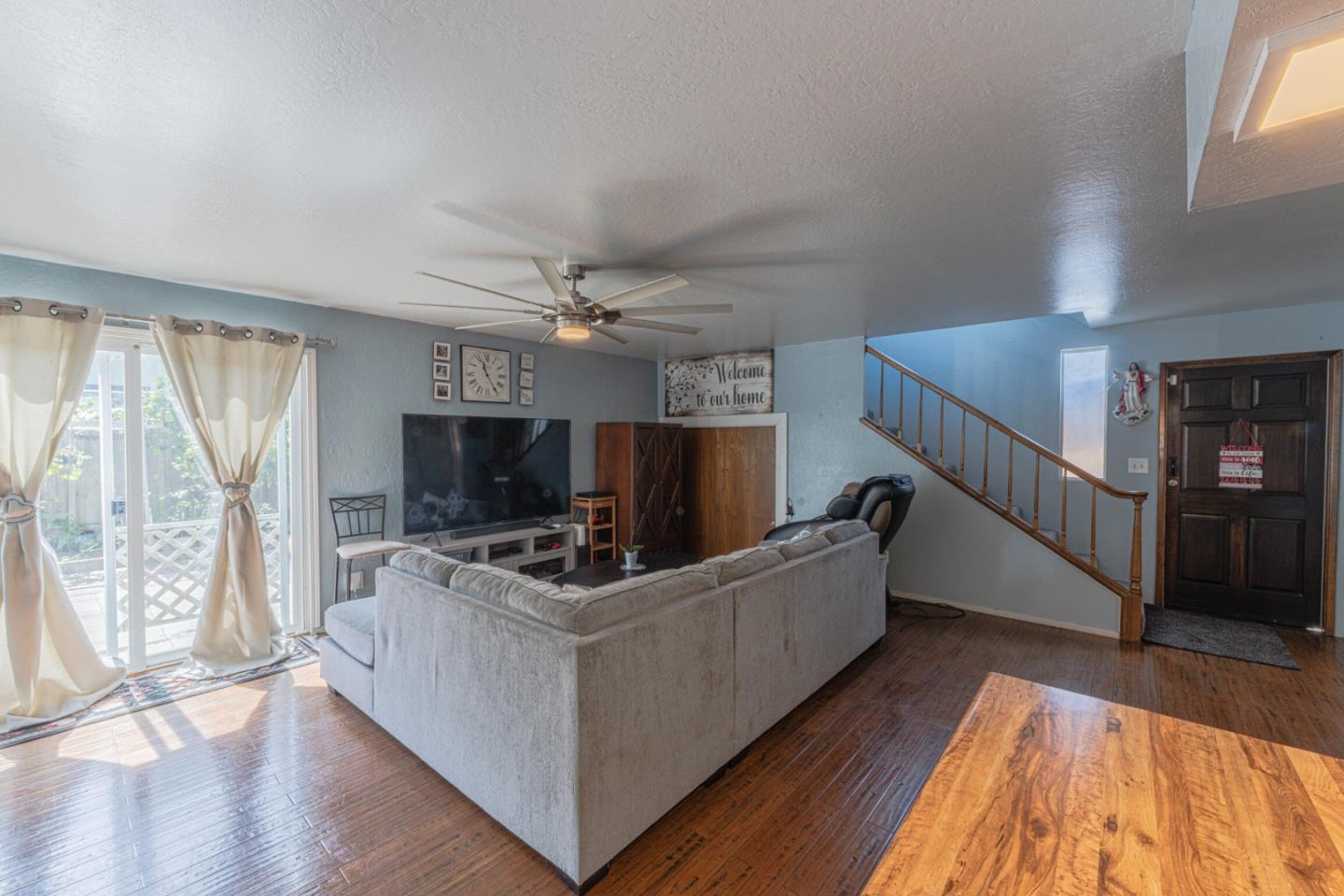 Detail Gallery Image 20 of 41 For 40 Saint Brendan Way, Salinas,  CA 93906 - 4 Beds | 3 Baths