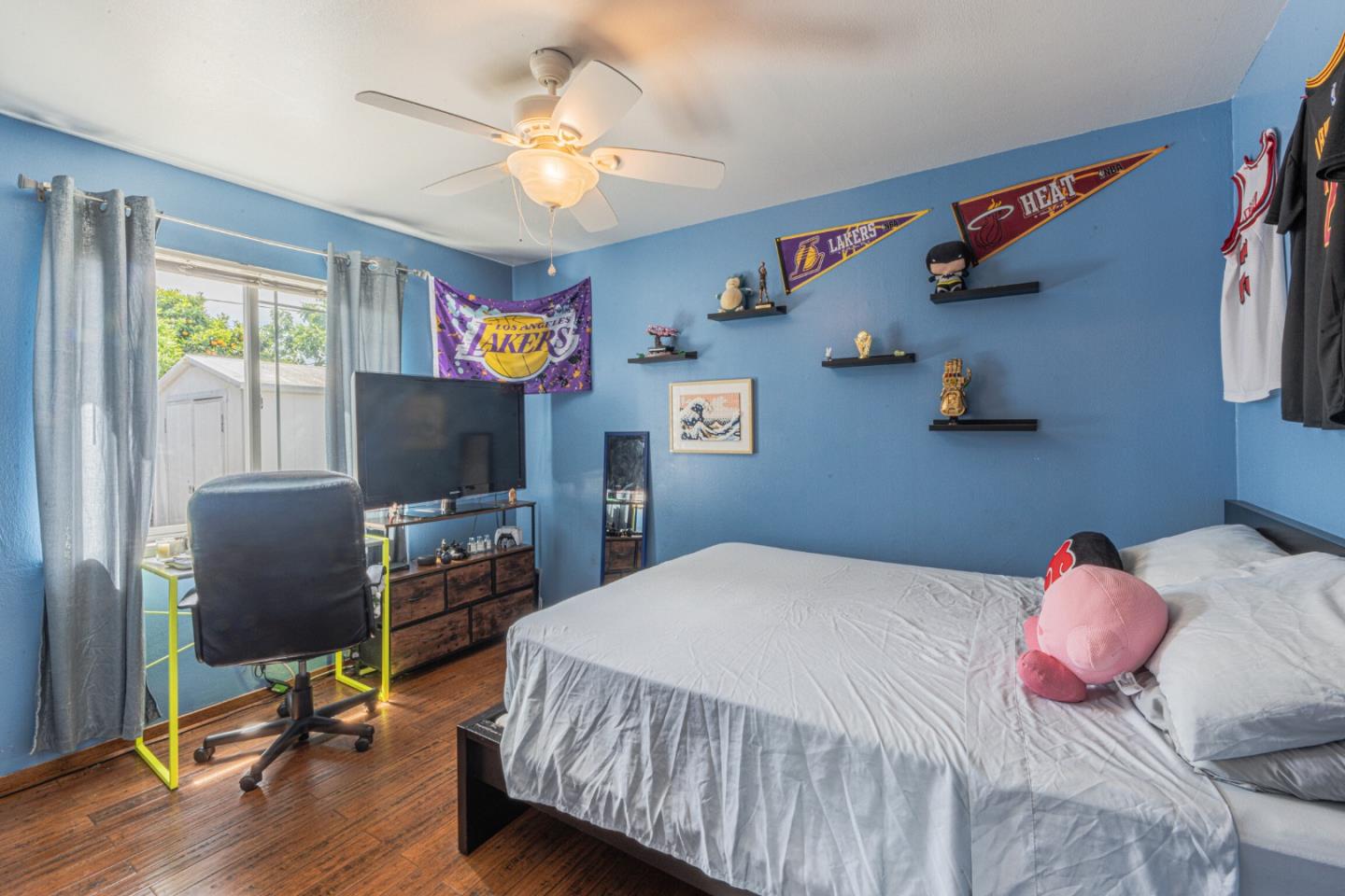 Detail Gallery Image 26 of 41 For 40 Saint Brendan Way, Salinas,  CA 93906 - 4 Beds | 3 Baths