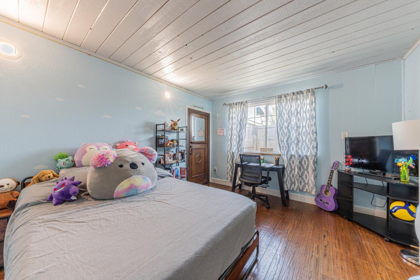 Detail Gallery Image 27 of 41 For 40 Saint Brendan Way, Salinas,  CA 93906 - 4 Beds | 3 Baths