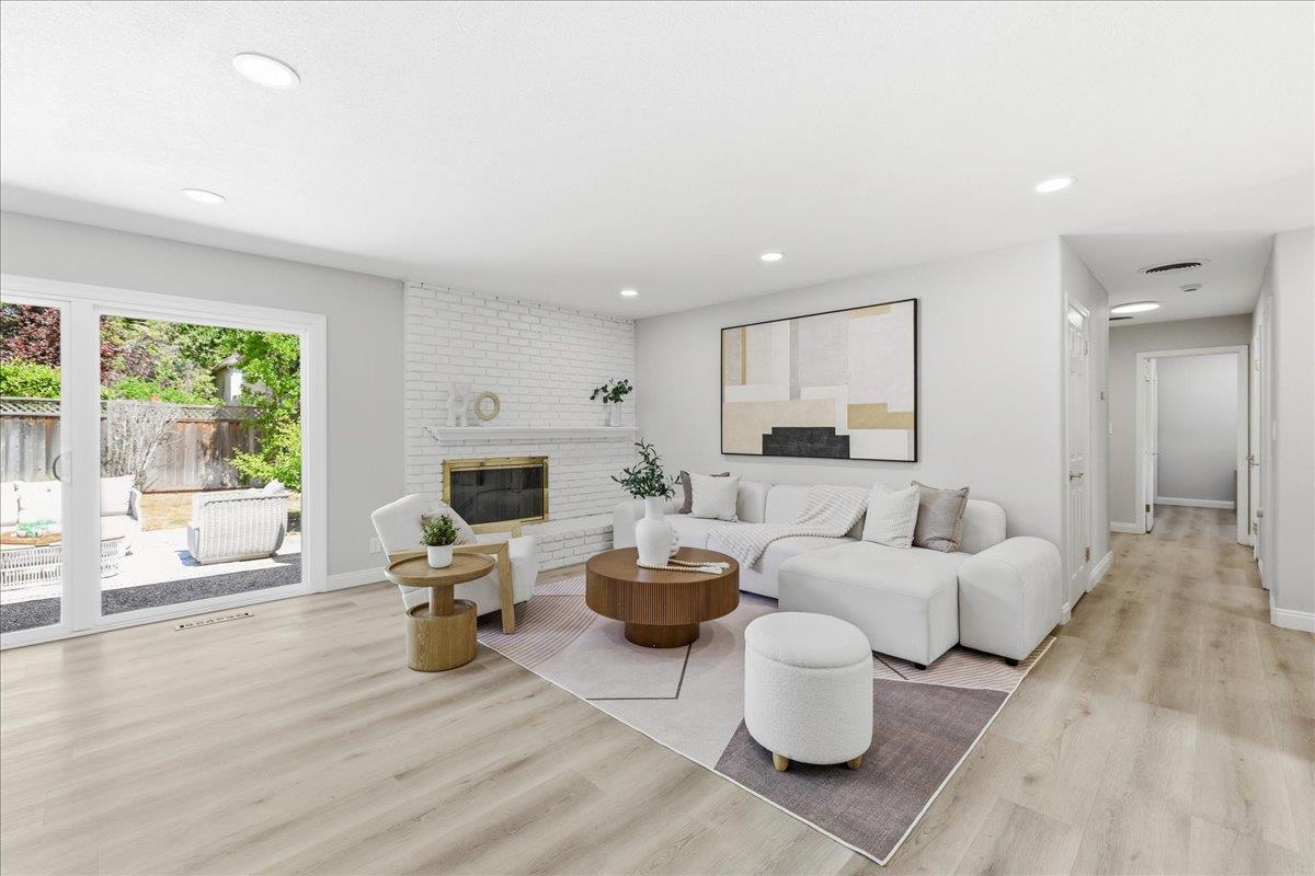 Detail Gallery Image 3 of 48 For 7733 Lilac Way, Cupertino,  CA 95014 - 4 Beds | 2 Baths