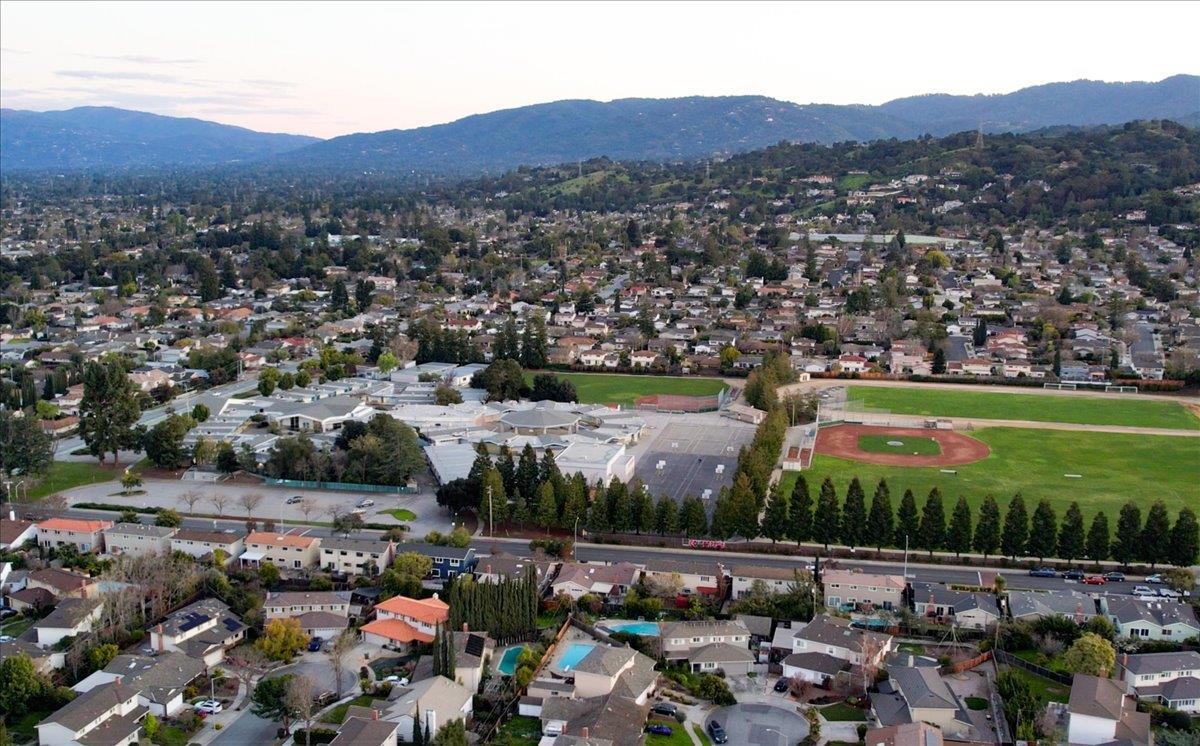 Detail Gallery Image 44 of 48 For 7733 Lilac Way, Cupertino,  CA 95014 - 4 Beds | 2 Baths