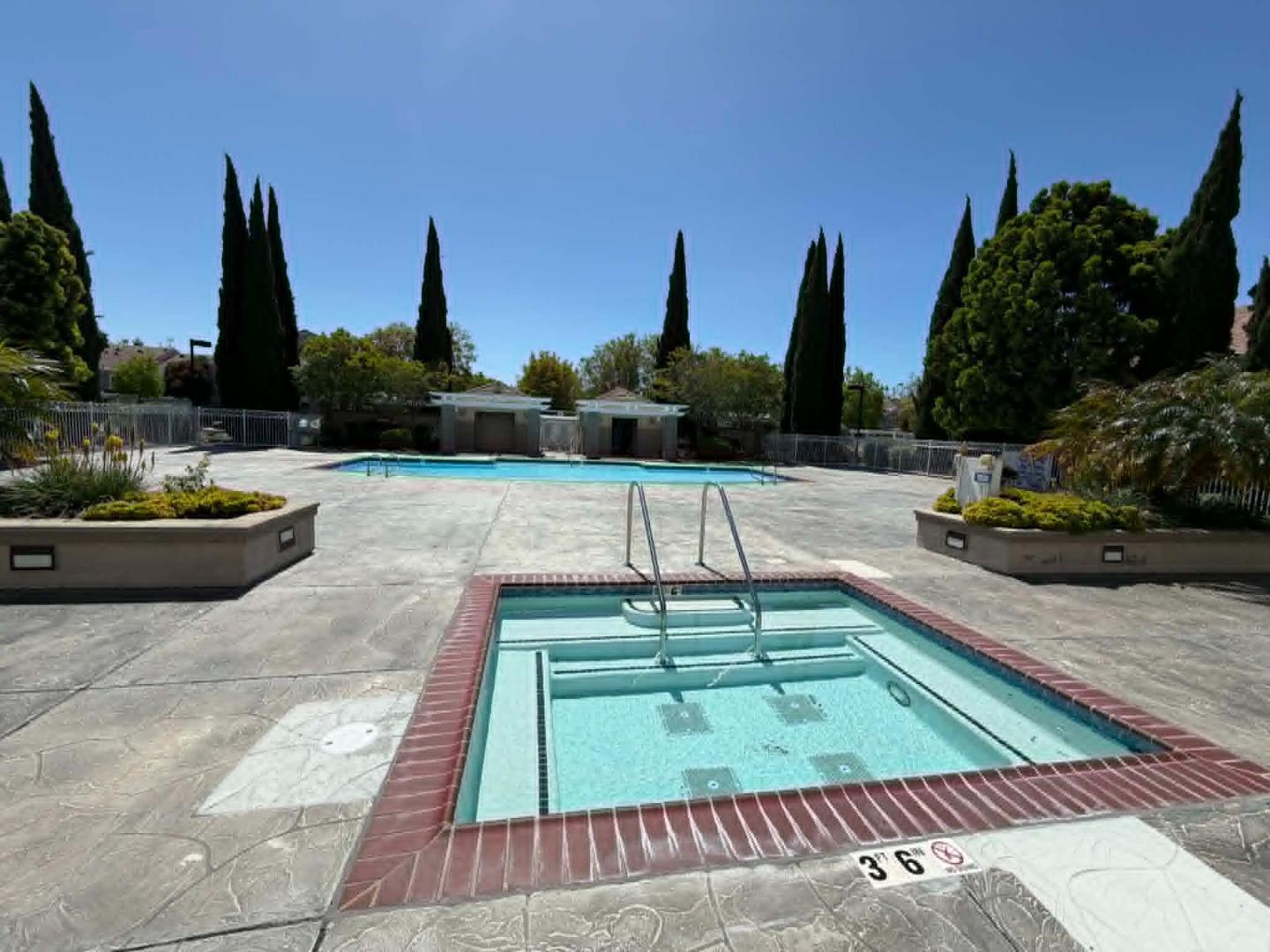 Detail Gallery Image 38 of 39 For 20 Torregata Loop, San Jose,  CA 95134 - 3 Beds | 3 Baths