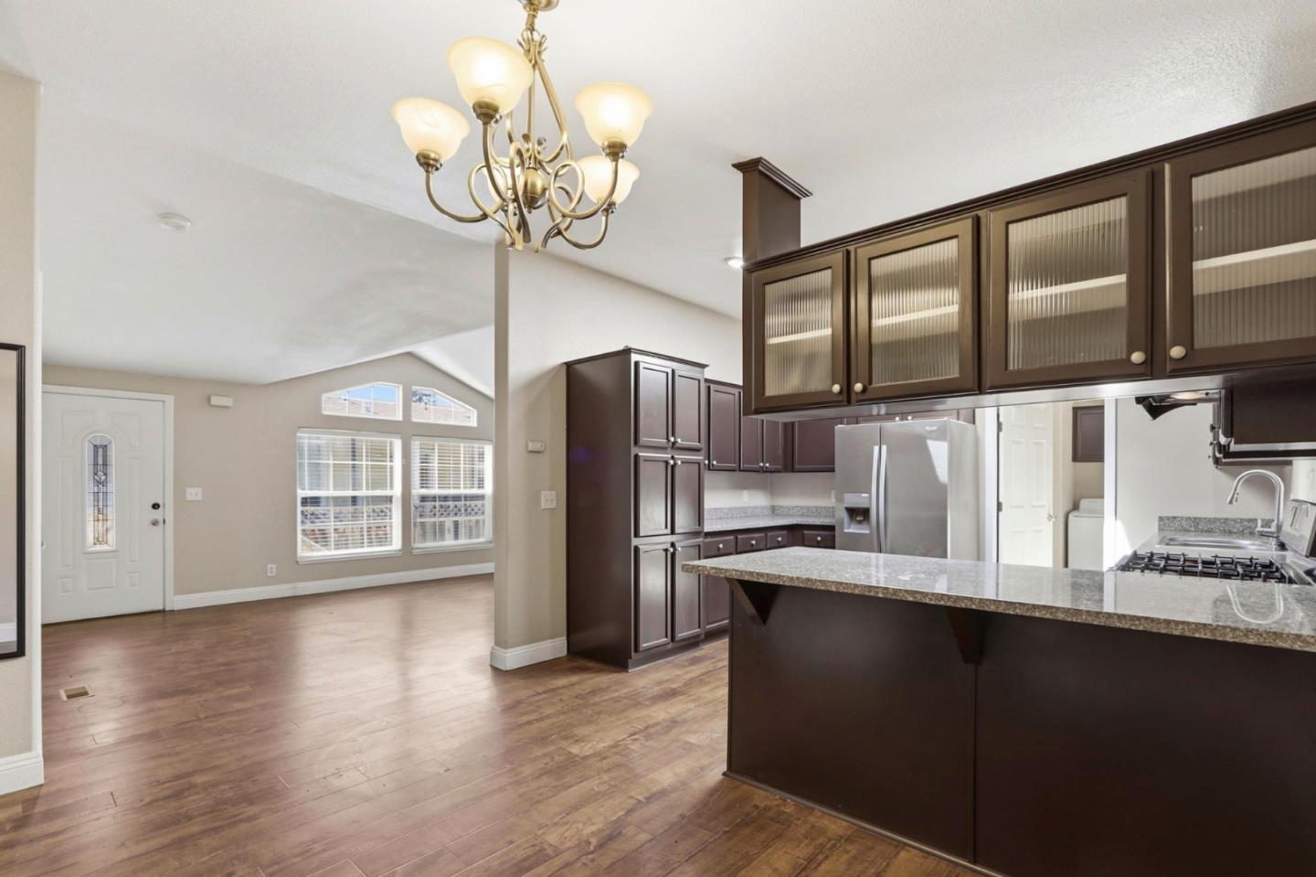 Detail Gallery Image 13 of 41 For 125 N Mary Ave #14,  Sunnyvale,  CA 94086 - 4 Beds | 3 Baths