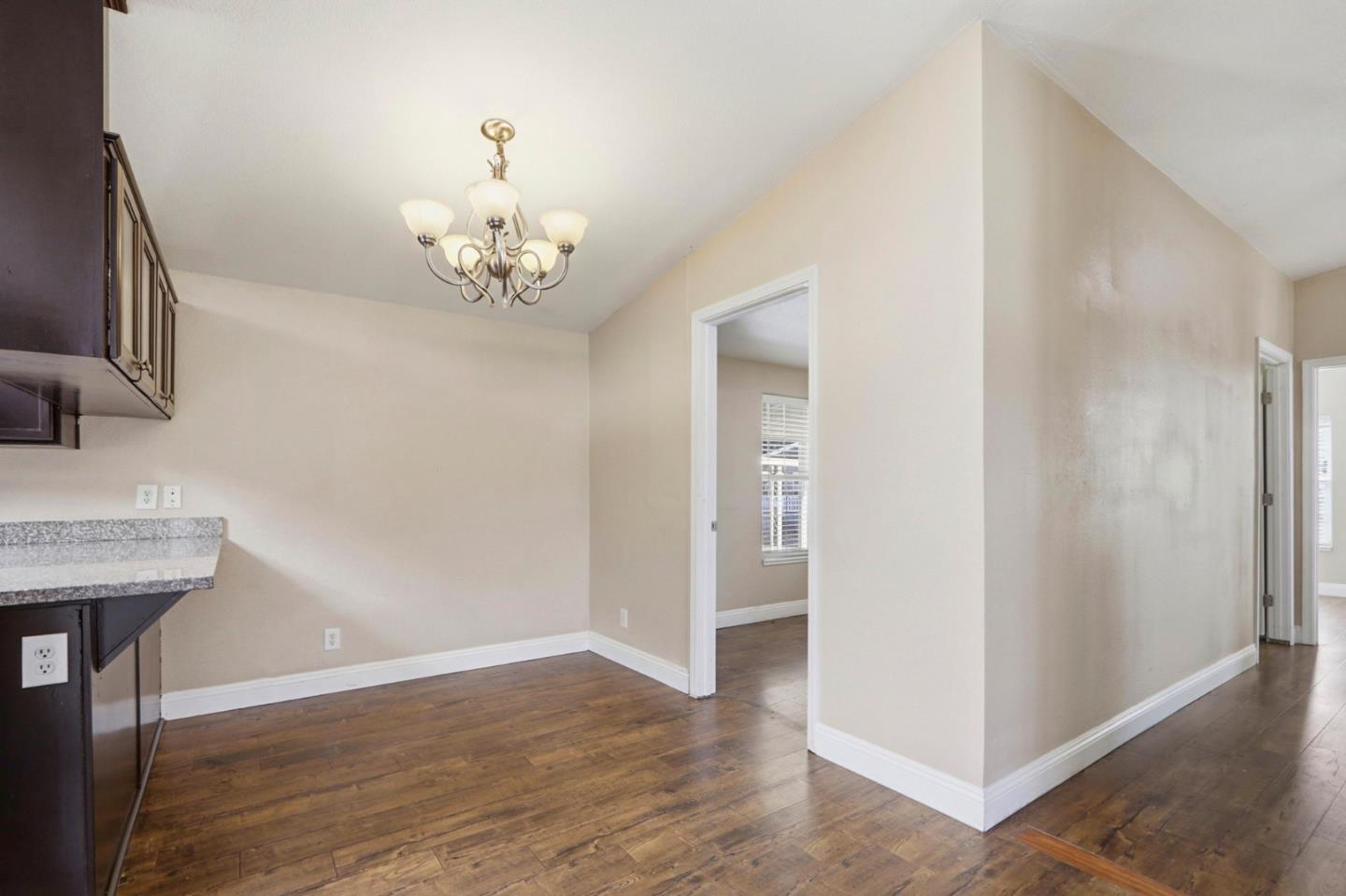 Detail Gallery Image 16 of 41 For 125 N Mary Ave #14,  Sunnyvale,  CA 94086 - 4 Beds | 3 Baths