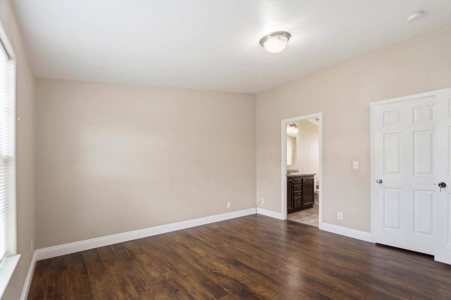 Detail Gallery Image 18 of 41 For 125 N Mary Ave #14,  Sunnyvale,  CA 94086 - 4 Beds | 3 Baths