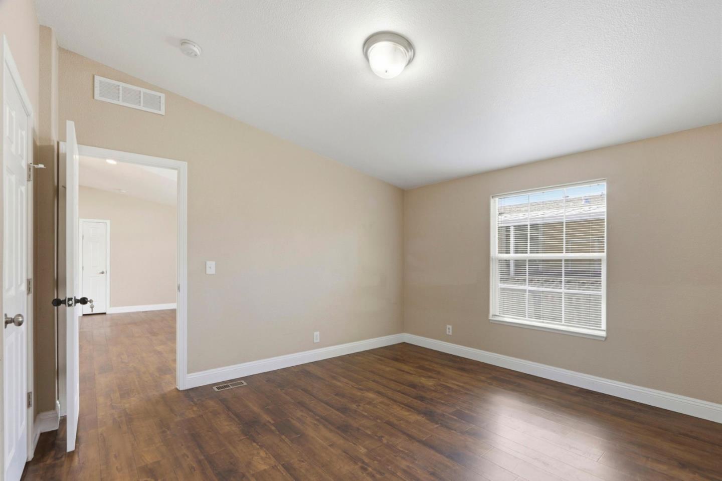 Detail Gallery Image 19 of 41 For 125 N Mary Ave #14,  Sunnyvale,  CA 94086 - 4 Beds | 3 Baths