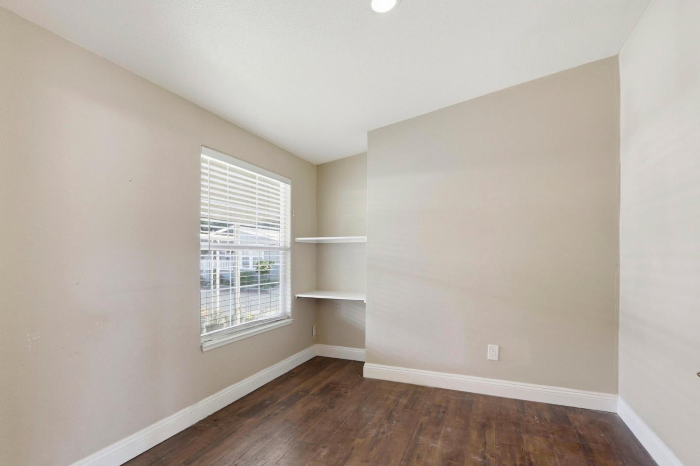 Detail Gallery Image 21 of 41 For 125 N Mary Ave #14,  Sunnyvale,  CA 94086 - 4 Beds | 3 Baths