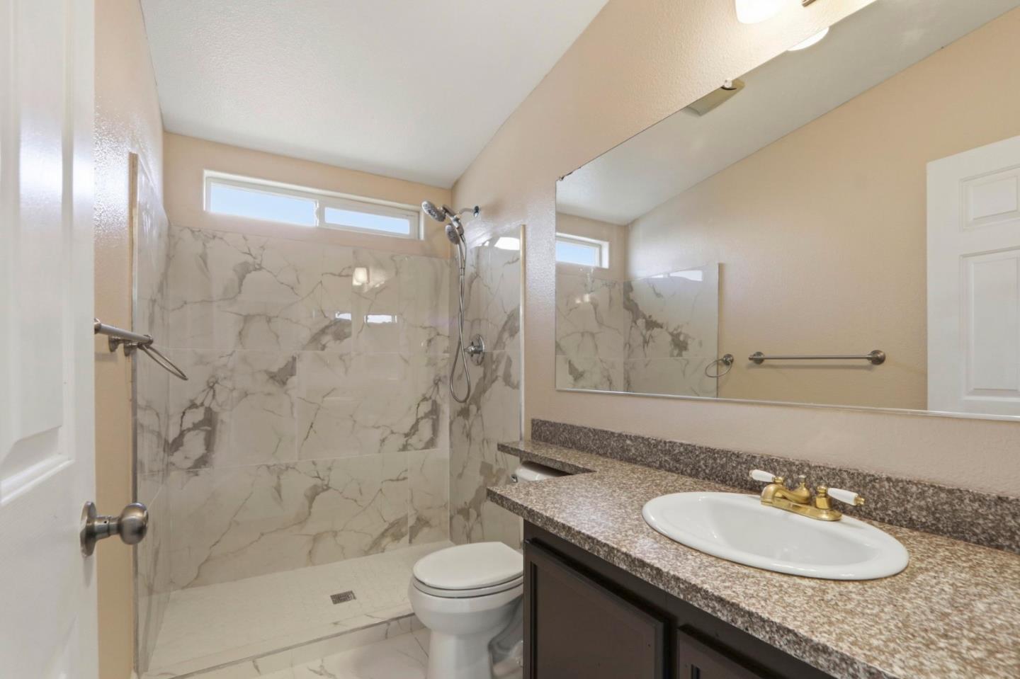 Detail Gallery Image 33 of 41 For 125 N Mary Ave #14,  Sunnyvale,  CA 94086 - 4 Beds | 3 Baths