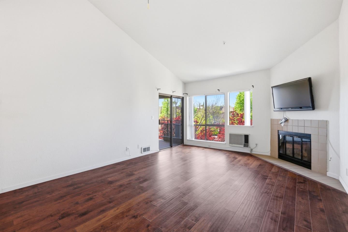 Detail Gallery Image 10 of 56 For 39224 Guardino Dr #314,  Fremont,  CA 94538 - 1 Beds | 1 Baths