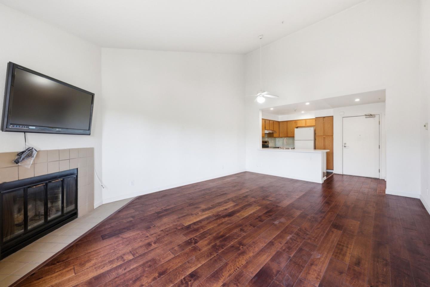 Detail Gallery Image 16 of 56 For 39224 Guardino Dr #314,  Fremont,  CA 94538 - 1 Beds | 1 Baths