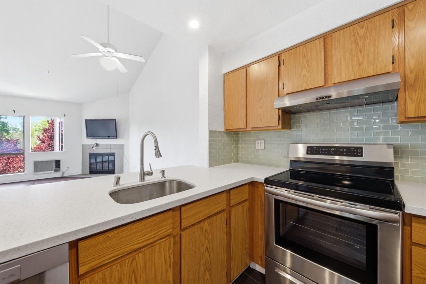 Detail Gallery Image 24 of 56 For 39224 Guardino Dr #314,  Fremont,  CA 94538 - 1 Beds | 1 Baths