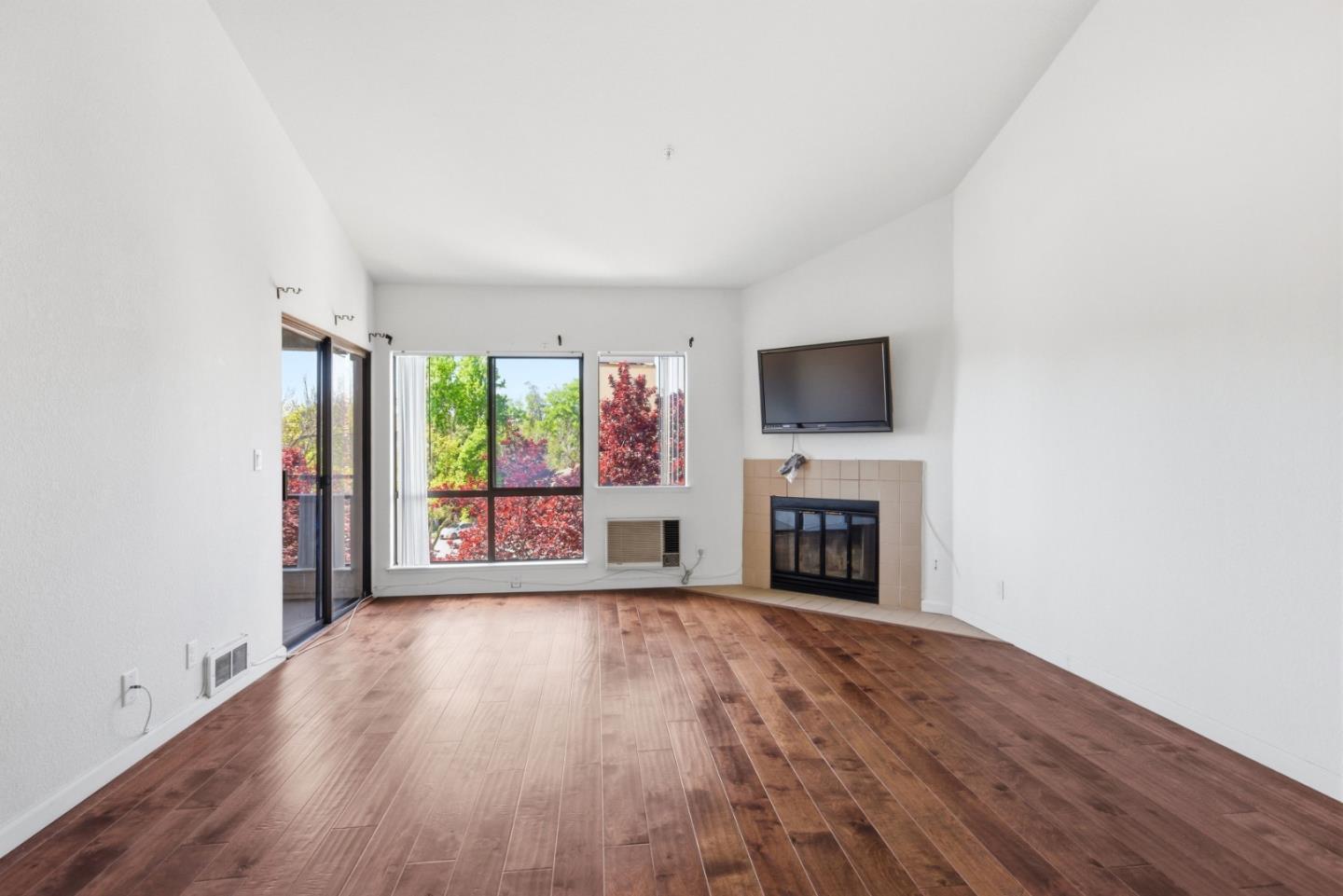 Detail Gallery Image 8 of 56 For 39224 Guardino Dr #314,  Fremont,  CA 94538 - 1 Beds | 1 Baths