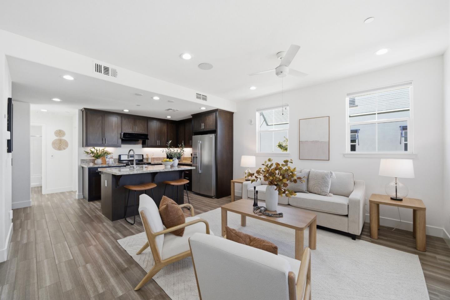 Detail Gallery Image 3 of 36 For 4023 Clydesdale Cmn, Fremont,  CA 94555 - 2 Beds | 2 Baths