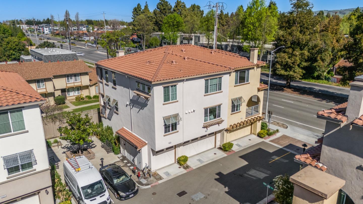 Detail Gallery Image 33 of 36 For 4023 Clydesdale Cmn, Fremont,  CA 94555 - 2 Beds | 2 Baths