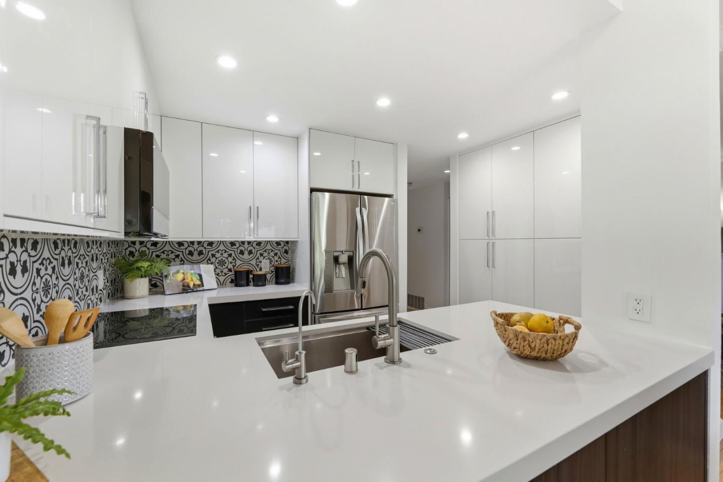 Photo #16: ML82043200 Listing: Photo #16