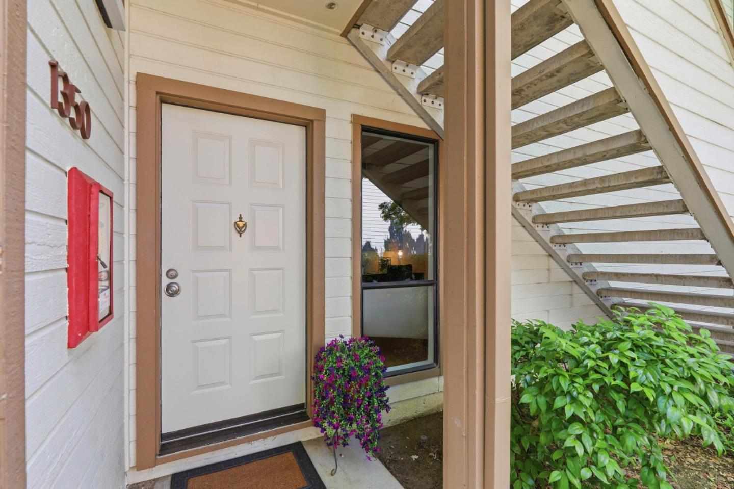 Photo #4: ML82043200 Listing: Photo #4