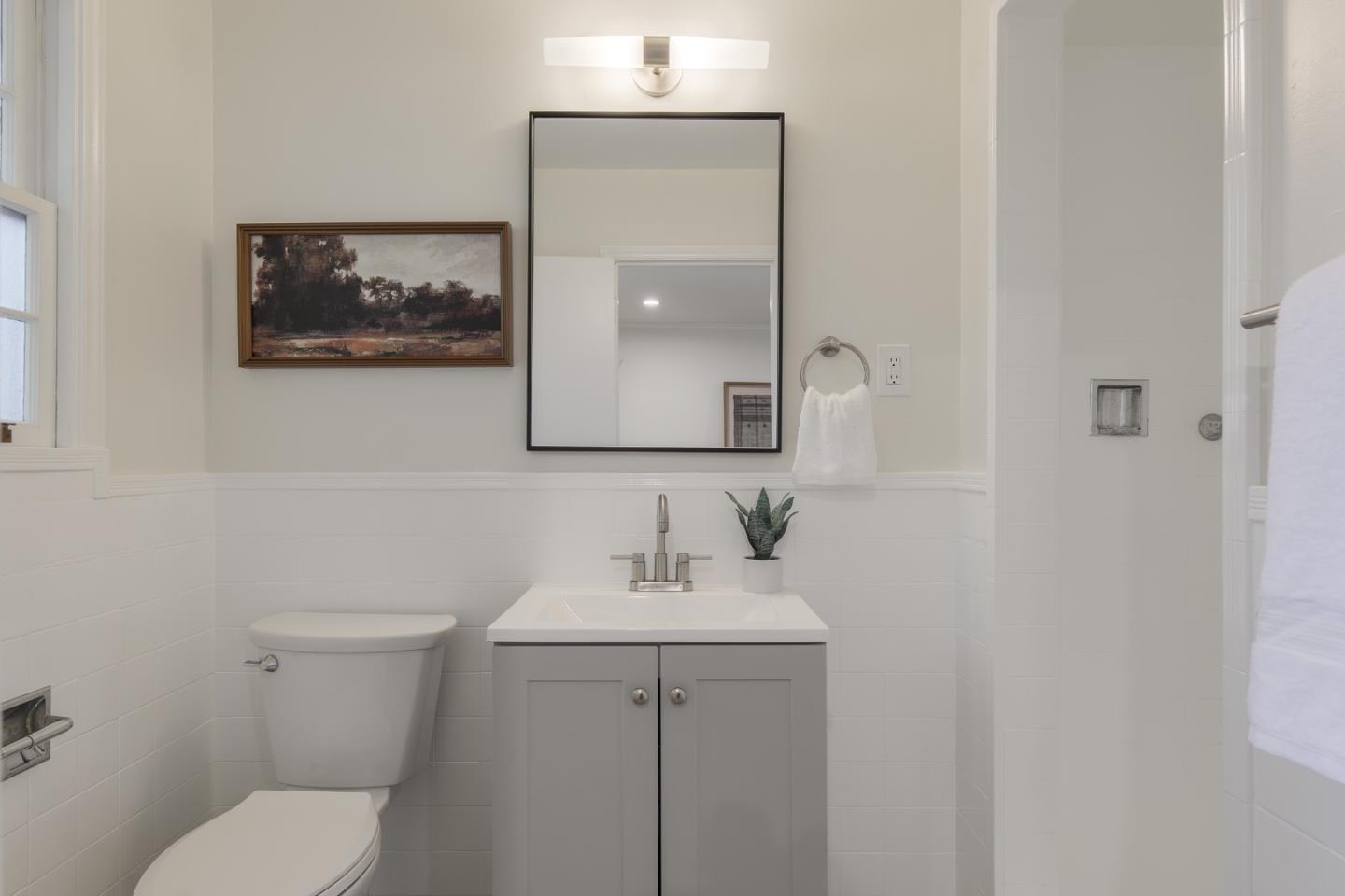 Detail Gallery Image 10 of 31 For 1581 Dana Ave, Palo Alto,  CA 94303 - 5 Beds | 3 Baths