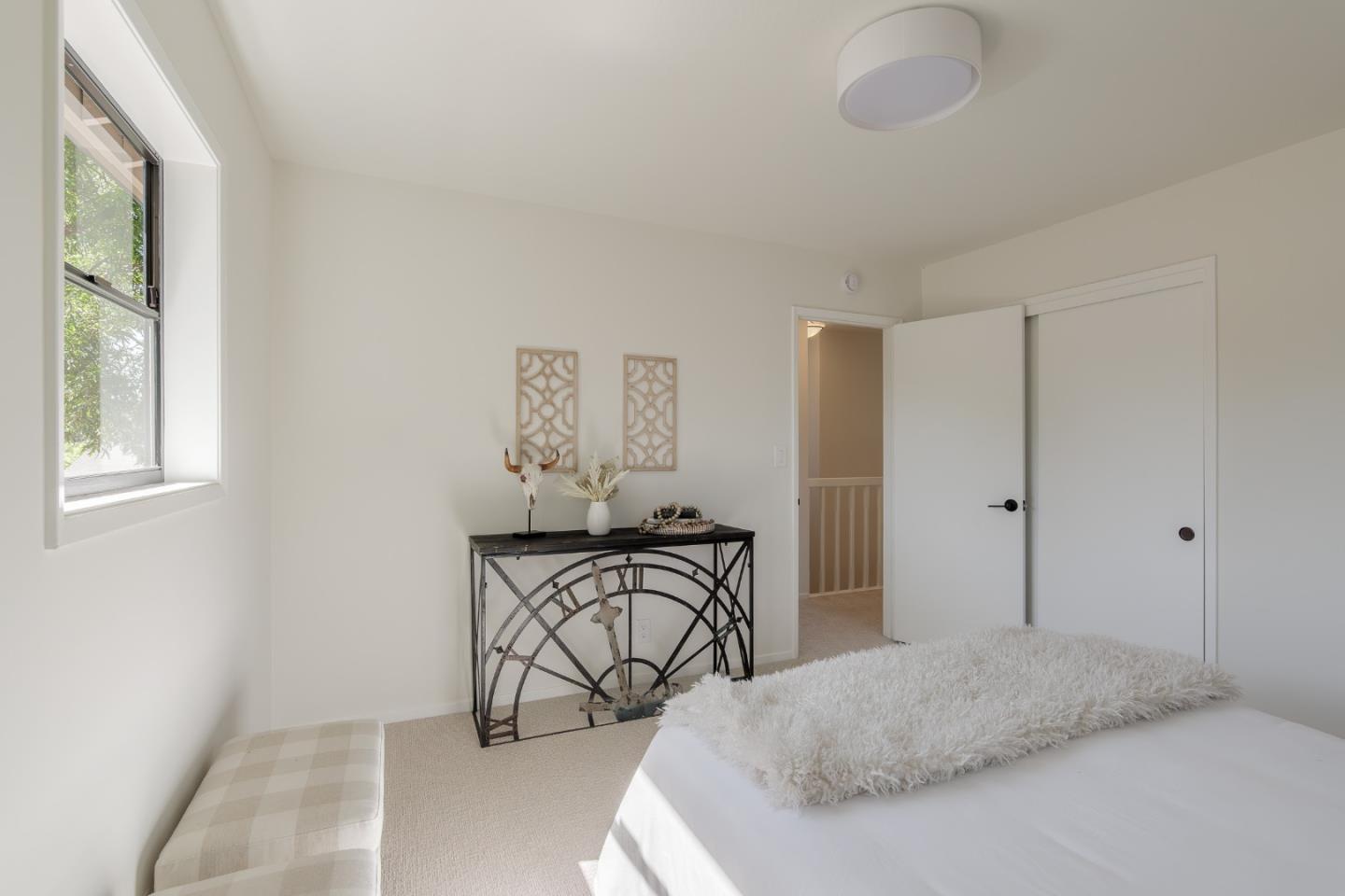 Detail Gallery Image 17 of 31 For 1581 Dana Ave, Palo Alto,  CA 94303 - 5 Beds | 3 Baths