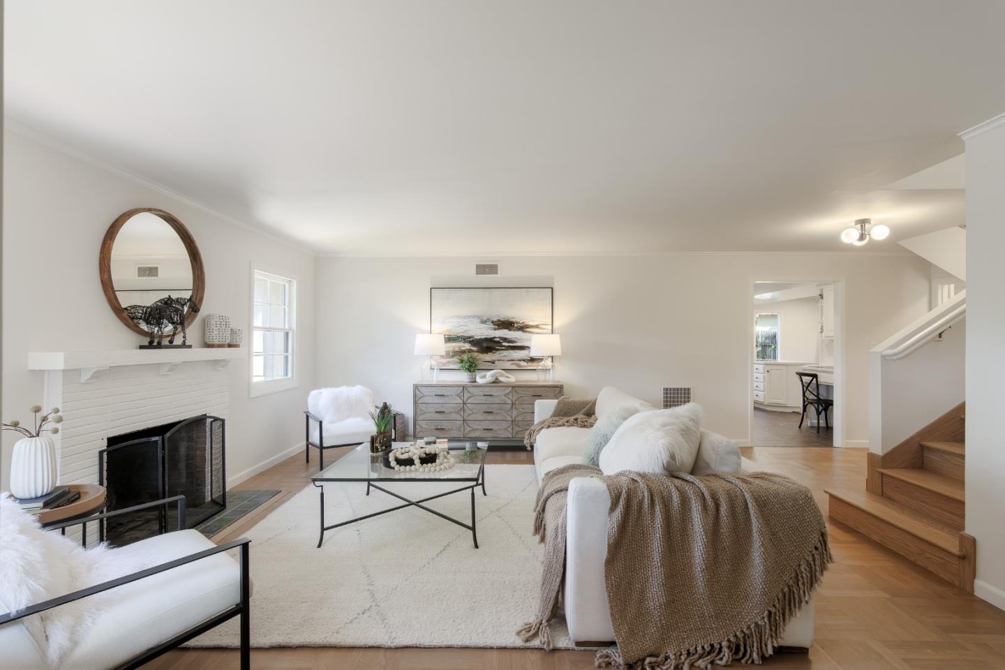 Detail Gallery Image 2 of 31 For 1581 Dana Ave, Palo Alto,  CA 94303 - 5 Beds | 3 Baths