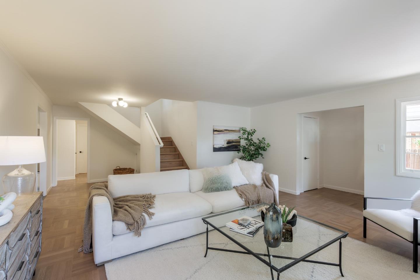 Detail Gallery Image 4 of 31 For 1581 Dana Ave, Palo Alto,  CA 94303 - 5 Beds | 3 Baths